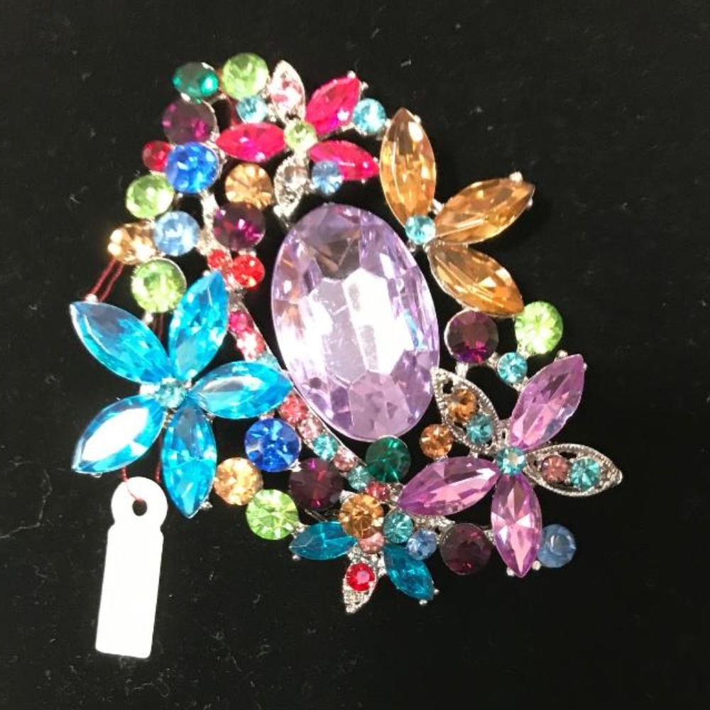 BROOCH/PIN
